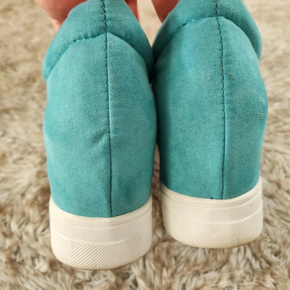 Unbranded Faux Suede‎ Wedge Sneakers Teal Green With Rhinestone Detail Women's 9